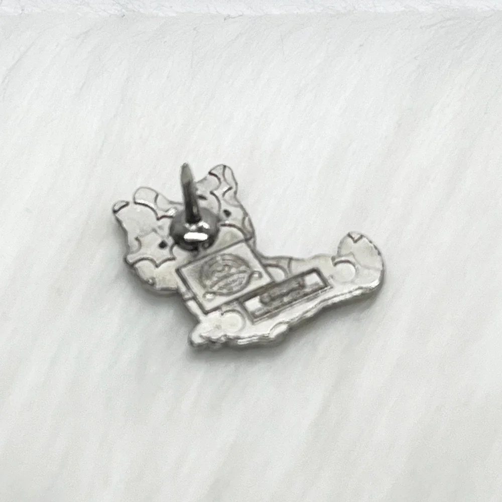 🔮 5/$25 Disney Chip 'n' Dale Shades Pin
